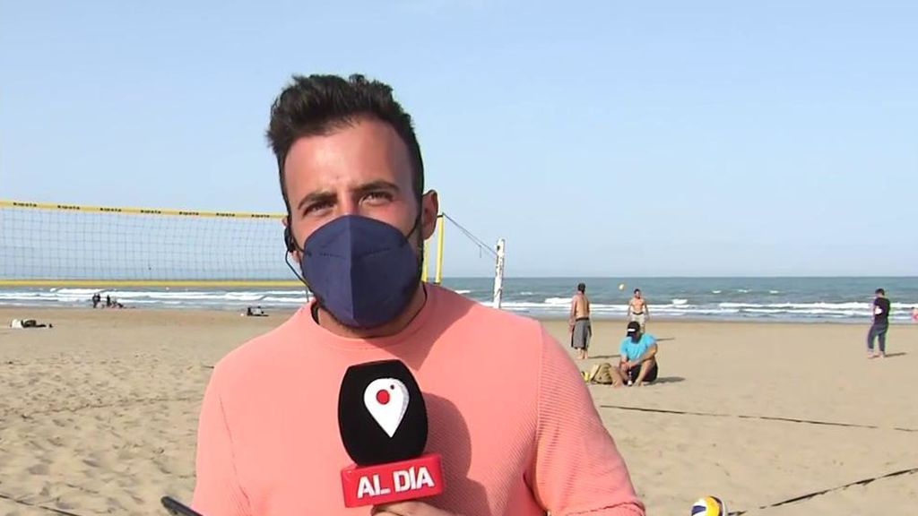 Mascarilla en la playa