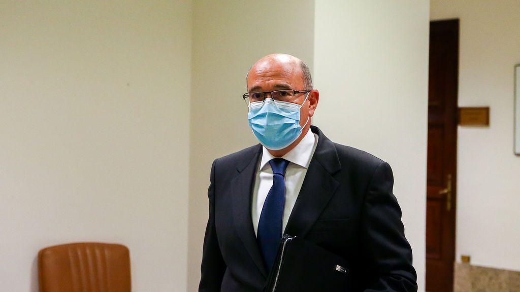 La Justicia anula el cese de Pérez de los Cobos al frente de la Comandancia de Madrid, donde será restituído La Justicia anula el cese de Pérez de los Cobos al frente de la Comandancia de Madrid, donde será restituído