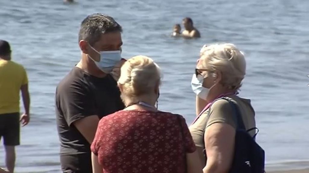 Desmontando el lío de las mascarillas obligatorias en la playa Todo es mentira 2021 Programa 560