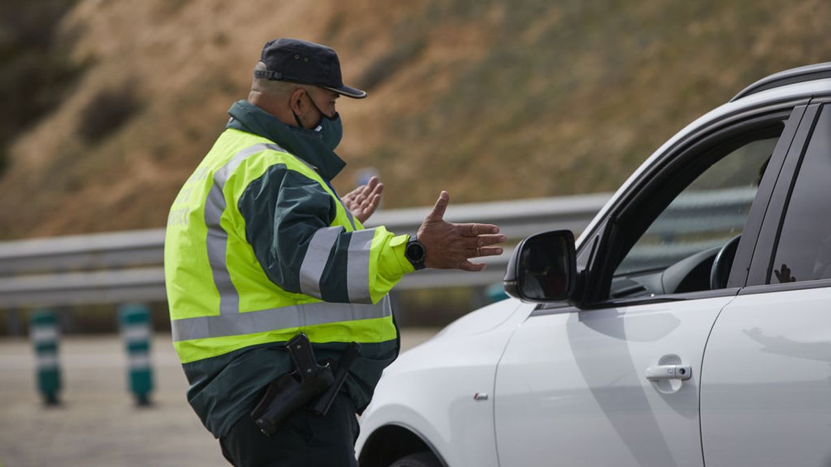La circulación en carreteras es intensa a pesar del cierre perimetral de Semana Santa La circulación en carreteras es intensa a pesar del cierre perimetral de Semana Santa