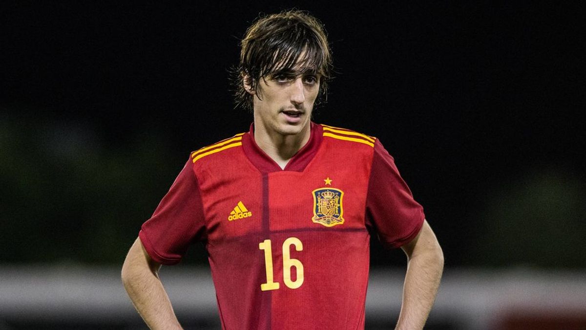 El Sevilla ofrece a Bryan Gil un contrato de 100 millones y cuatro años ante el interés del Barça: el medio quiere escuchar la propuesta de Laporta El Sevilla ofrece a Bryan Gil un contrato de 100 millones y cuatro años ante el interés del Barça: el medio quiere escuchar la propuesta de Laporta