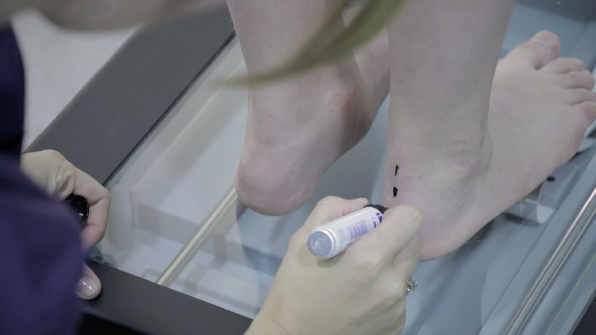 El abuso de las zapatillas de estar por casa y el sedentarismo provocado por la pandemia dañan la salud de los pies El abuso de las zapatillas de estar por casa y el sedentarismo provocado por la pandemia dañan la salud de los pies