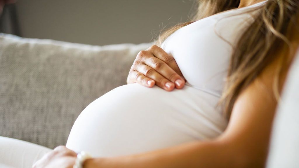 La hipersalivación es uno de los síntomas más comunes durante el embarazo.