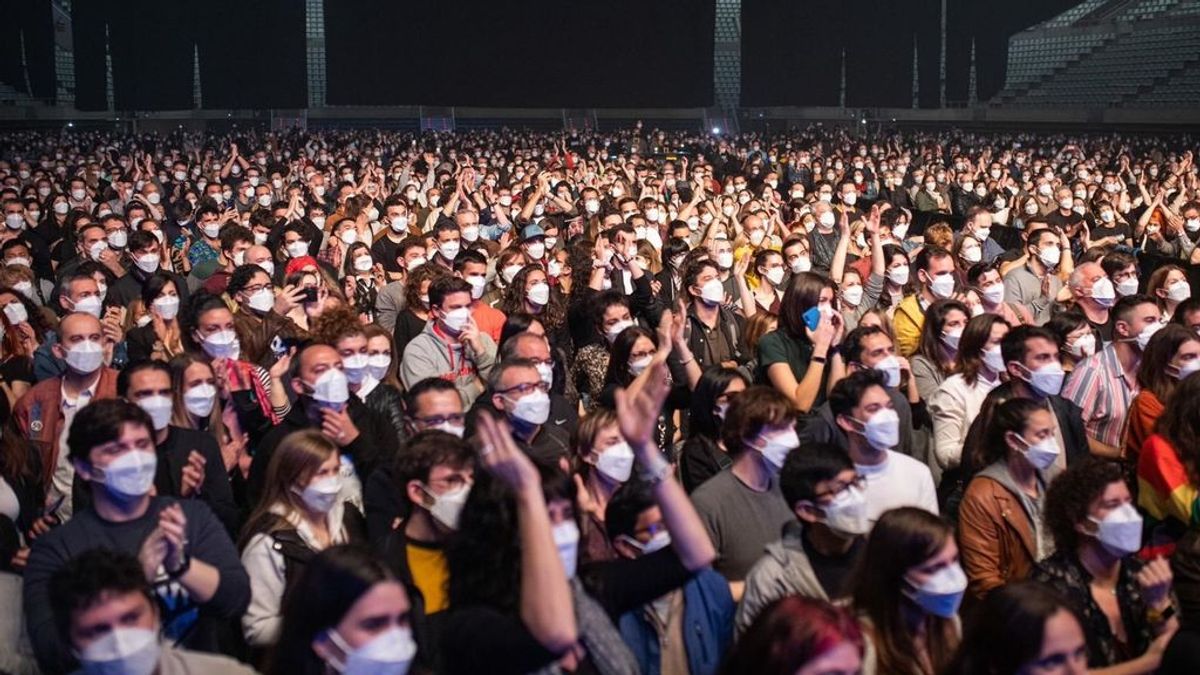 Andalucía se suma al experimento de Love of Lesbian y proyectará un concierto con las medidas anticovid Andalucía se suma al experimento de Love of Lesbian y proyectará un concierto con las medidas anticovid
