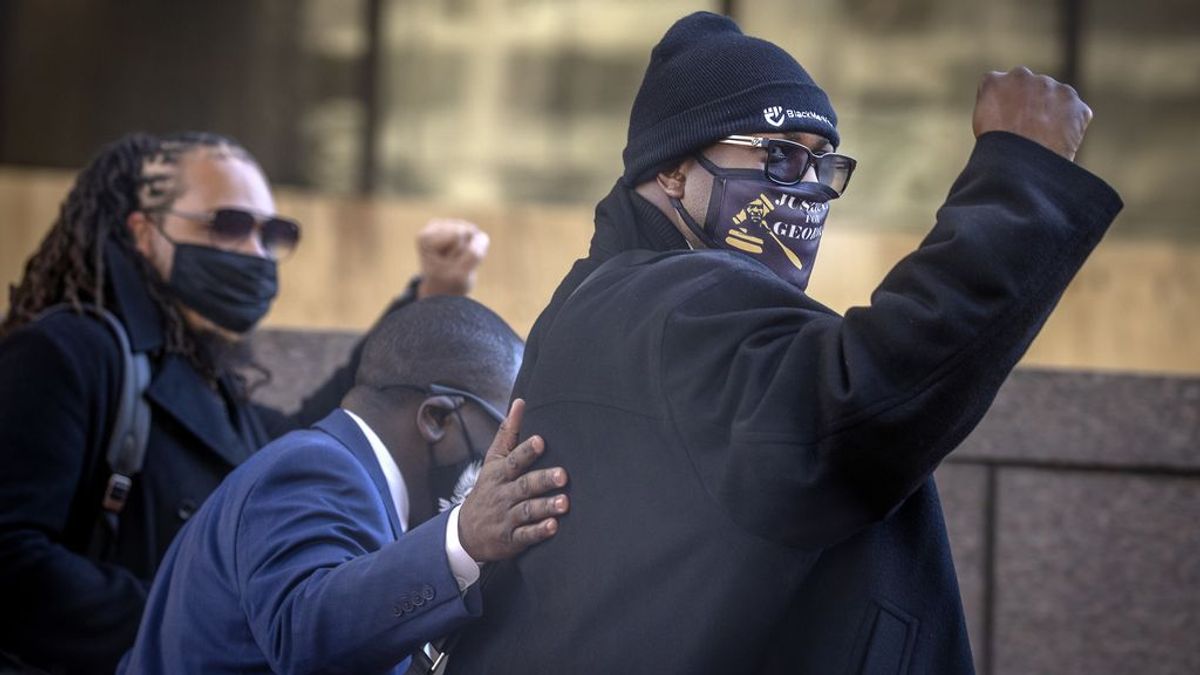 El juicio por la muerte de George Floyd continúa con el testimonio de los paramédicos y su novia El juicio por la muerte de George Floyd continúa con el testimonio de los paramédicos y su novia