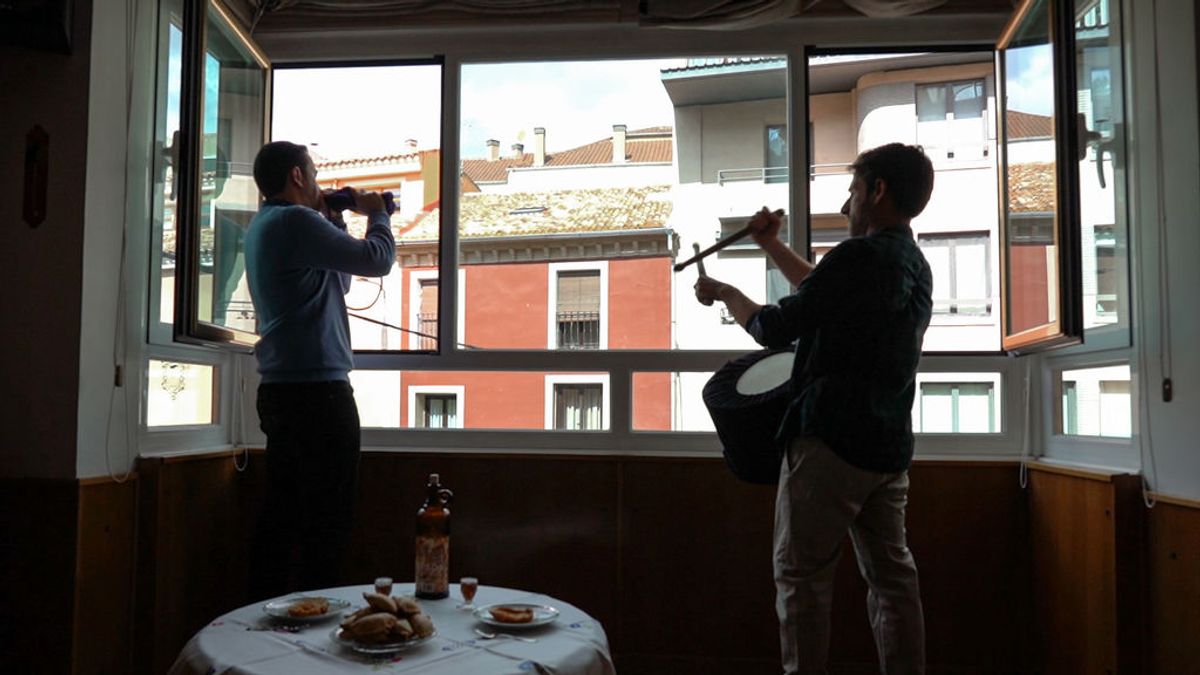 Los 'turbos' de Cuenca tocan sus tambores y clarines desde casa por tercer Viernes Santo consecutivo Los 'turbos' de Cuenca tocan sus tambores y clarines desde casa por tercer Viernes Santo consecutivo