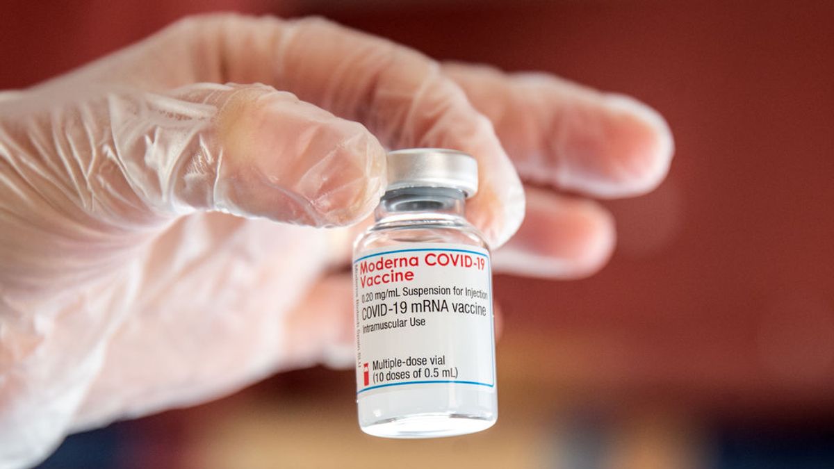 Estados Unidos aprueba sacar una dosis extra de los viales de Moderna Estados Unidos aprueba sacar una dosis extra de los viales de Moderna