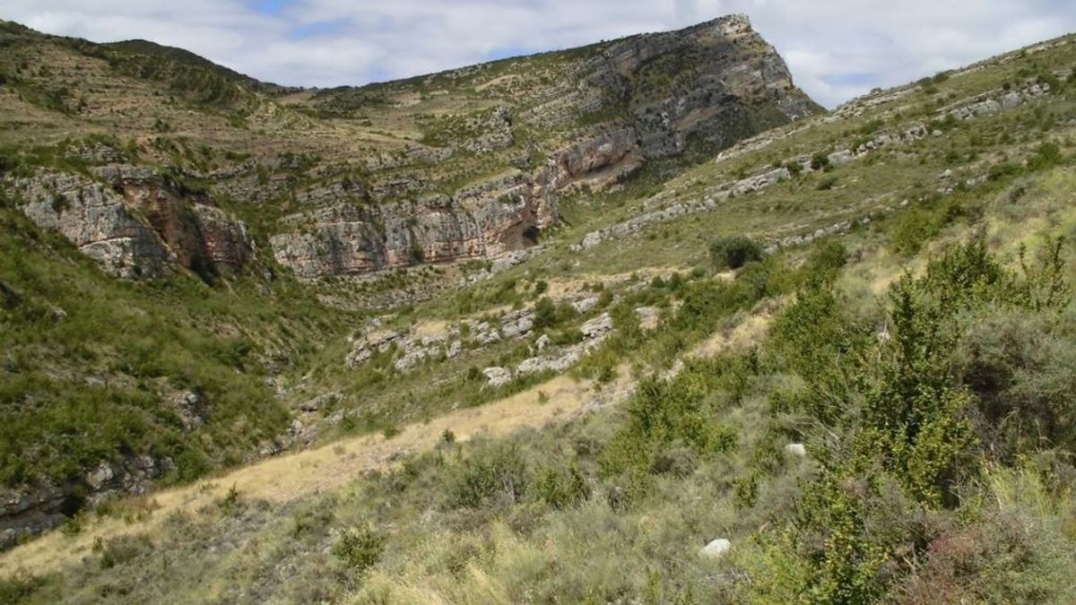 Muere un ciclista de 29 años tras caer unos 50 metros por un barranco en La Rioja