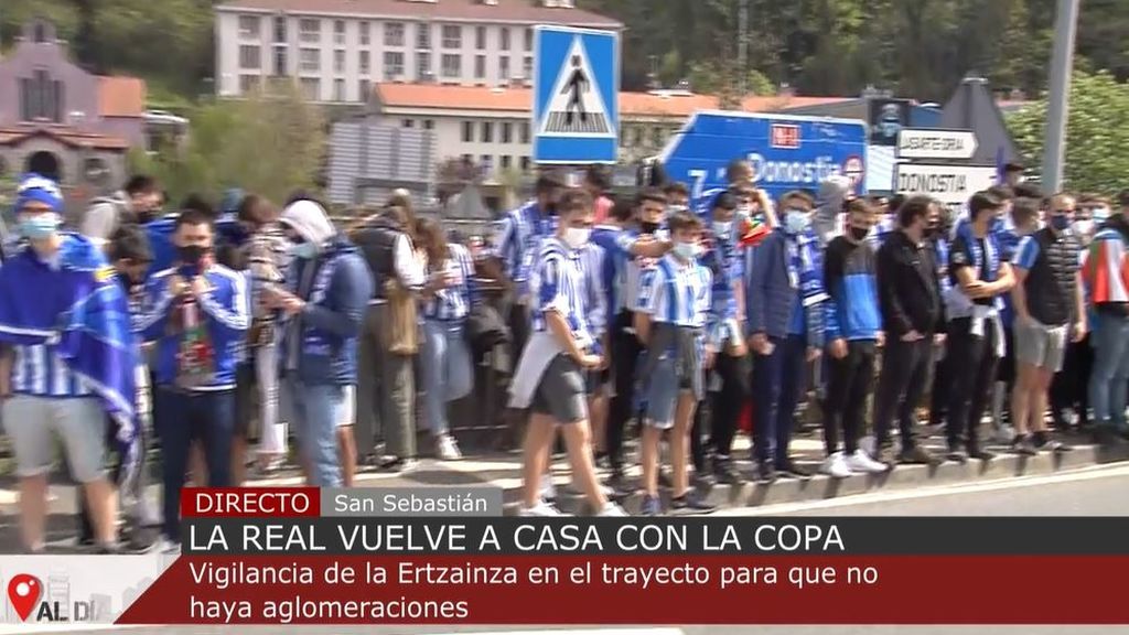Los aficionados esperan a la Real Sociedad