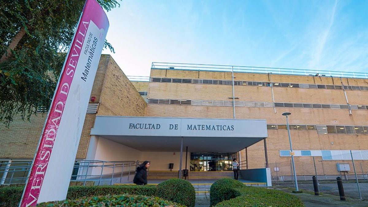 Medicina, Física y Matemáticas, las especialidades con menores tasas de paro en España Medicina, Física y Matemáticas, las especialidades con menores tasas de paro en España