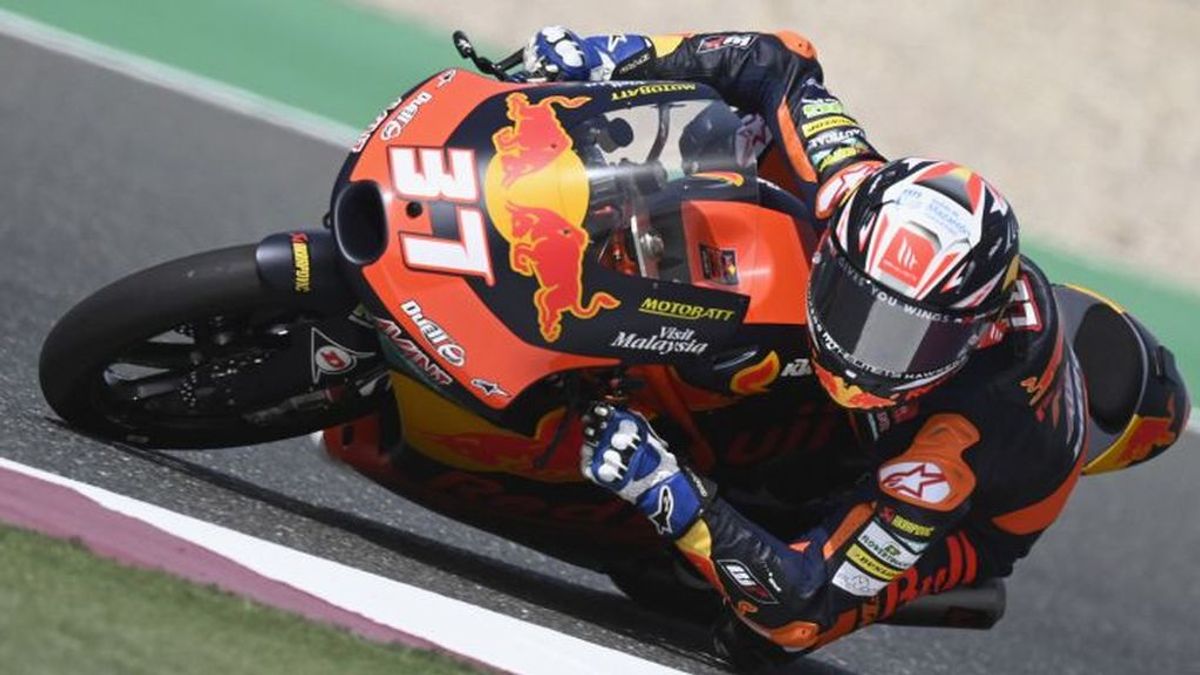 La proeza de Pedro Acosta en Doha: sale desde el 'pit-lane', gane la carrera y se pone líder de Moto3 La proeza de Pedro Acosta en Doha: sale desde el 'pit-lane', gane la carrera y se pone líder de Moto3