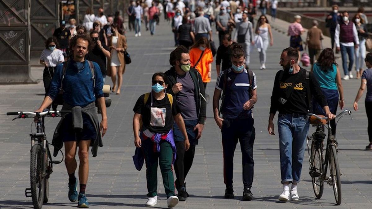 Cataluña baja por segundo día consecutivo la velocidad de contagio pero registra 35 muertes y 68 nuevos ingresos Cataluña baja por segundo día consecutivo la velocidad de contagio pero registra 35 muertes y 68 nuevos ingresos