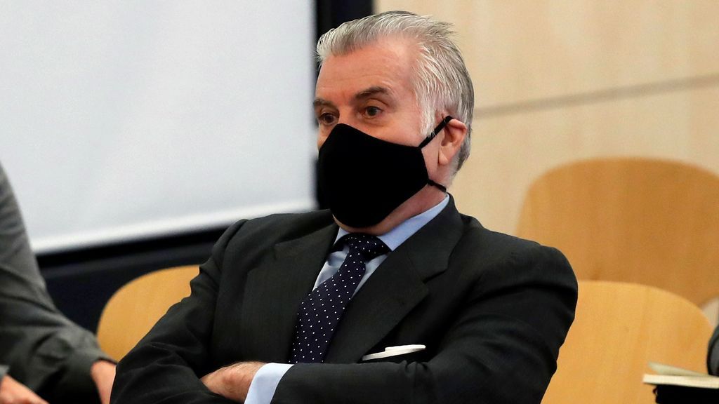 Bárcenas sale de la cárcel con un permiso de seis días Bárcenas sale de la cárcel con un permiso de seis días