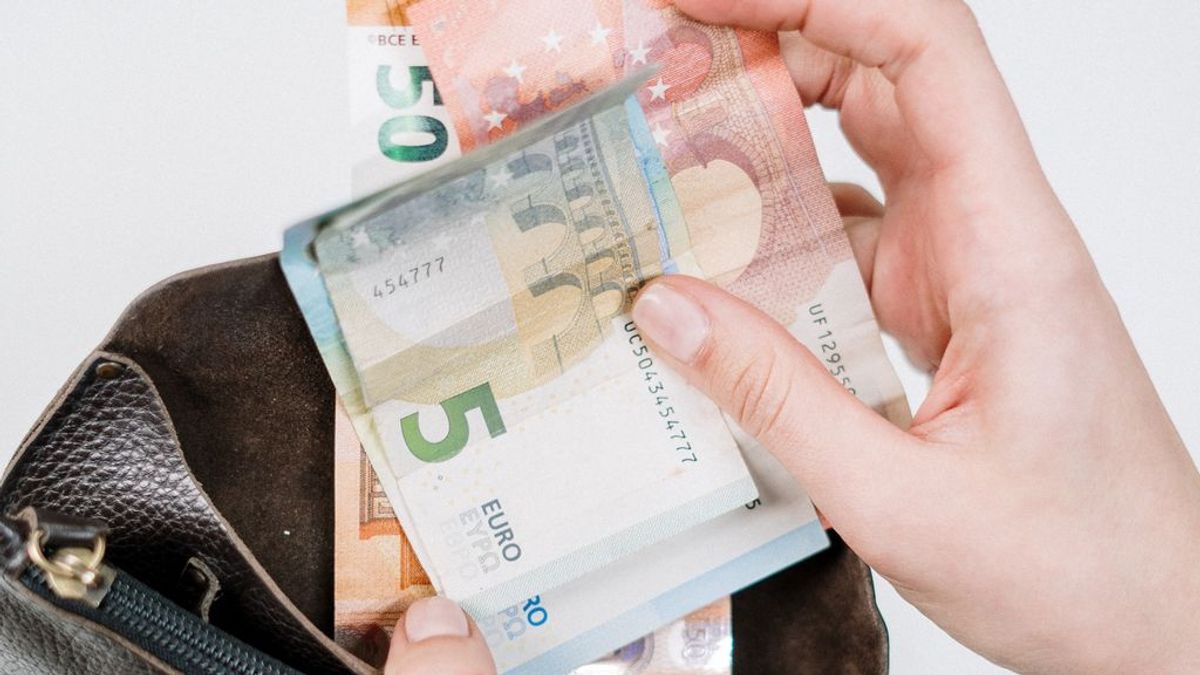 El crédito a familias bajó en febrero hasta su menor nivel desde abril de 2006 El crédito a familias bajó en febrero hasta su menor nivel desde abril de 2006