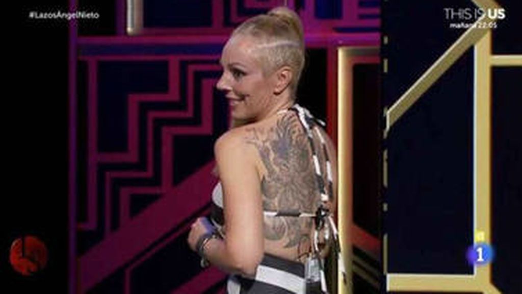 Tatuaje de Rocío Carrasco en la parte izquierda de la espalda