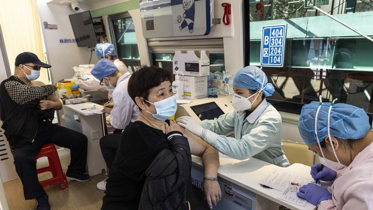 China vacuna a cinco millones de personas en una semana: en 8 días habría vacunado toda España