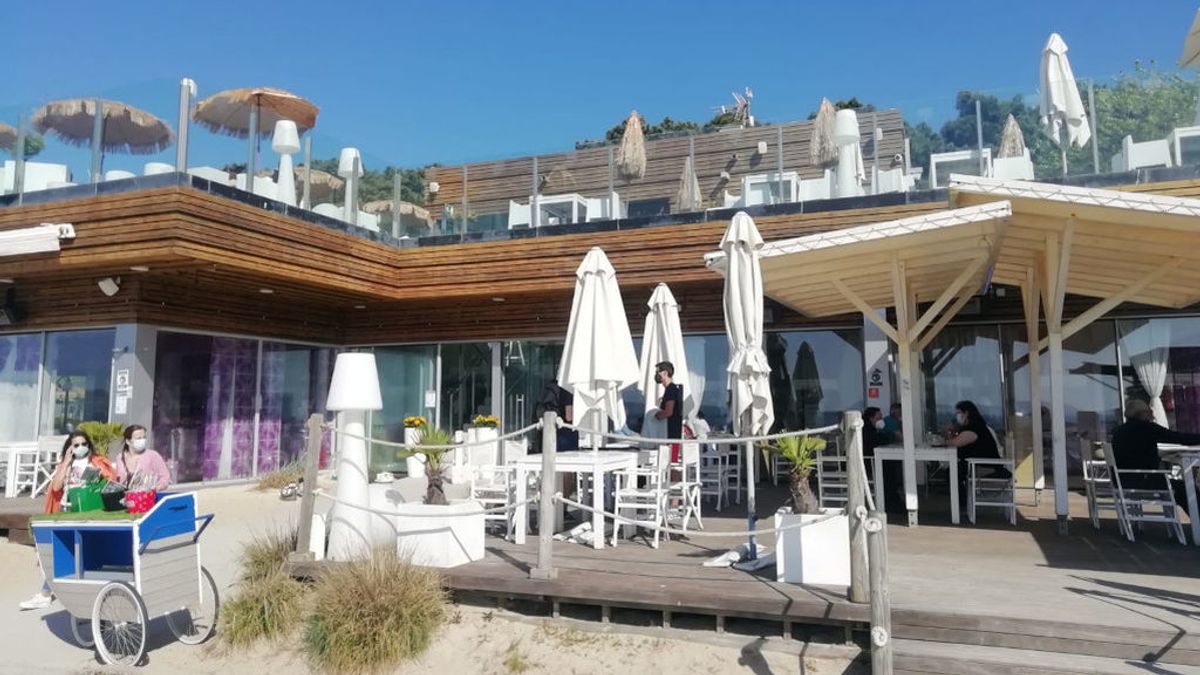 Se busca a los asistentes a una fiesta ilegal en Vigo tras detectarse ocho positivos Se busca a los asistentes a una fiesta ilegal en Vigo tras detectarse ocho positivos