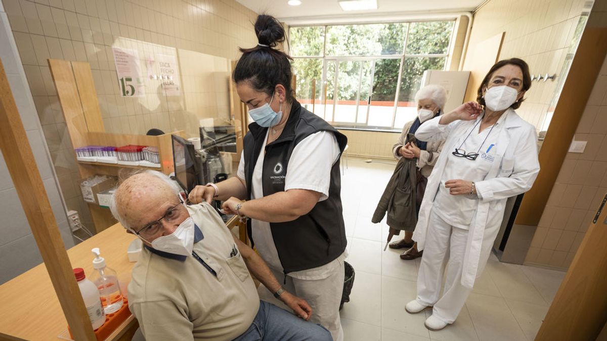 ¿Cuándo comienza la vacunación de la franja entre 70 y 79 años en cada comunidad? ¿Cuándo comienza la vacunación de la franja entre 70 y 79 años en cada comunidad?