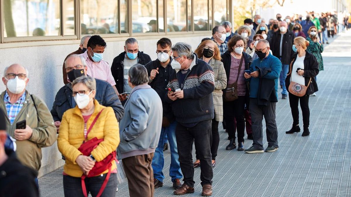 España sube a 128 muertos y 9.463 hospitalizados por coronavirus España sube a 128 muertos y 9.463 hospitalizados por coronavirus