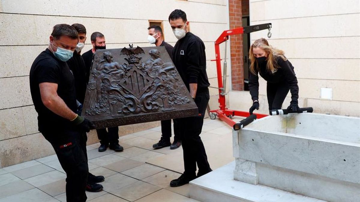 Trasladan el sarcófago de Blasco Ibañez al Cementerio Municipal de Valencia Trasladan el sarcófago de Blasco Ibañez al Cementerio Municipal de Valencia