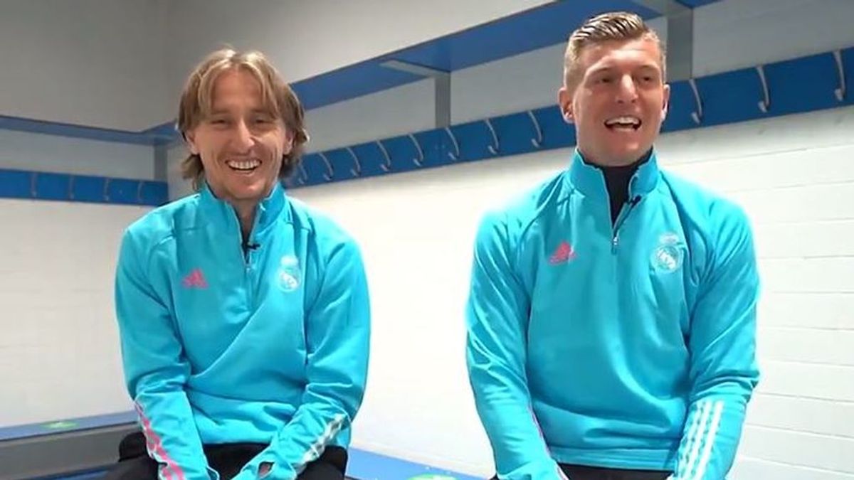 Del jugador que mejor canta, al compañero que acabará en la tele: Modric y Kroos cuentan los secretos del vestuario Del jugador que mejor canta, al compañero que acabará en la tele: Modric y Kroos cuentan los secretos del vestuario