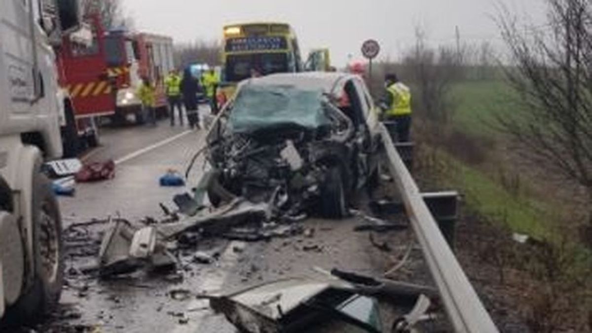 32 muertos en carretera durante la Semana Santa, la cifra más alta en cinco años pese a los cierres perimetrales 32 muertos en carretera durante la Semana Santa, la cifra más alta en cinco años pese a los cierres perimetrales