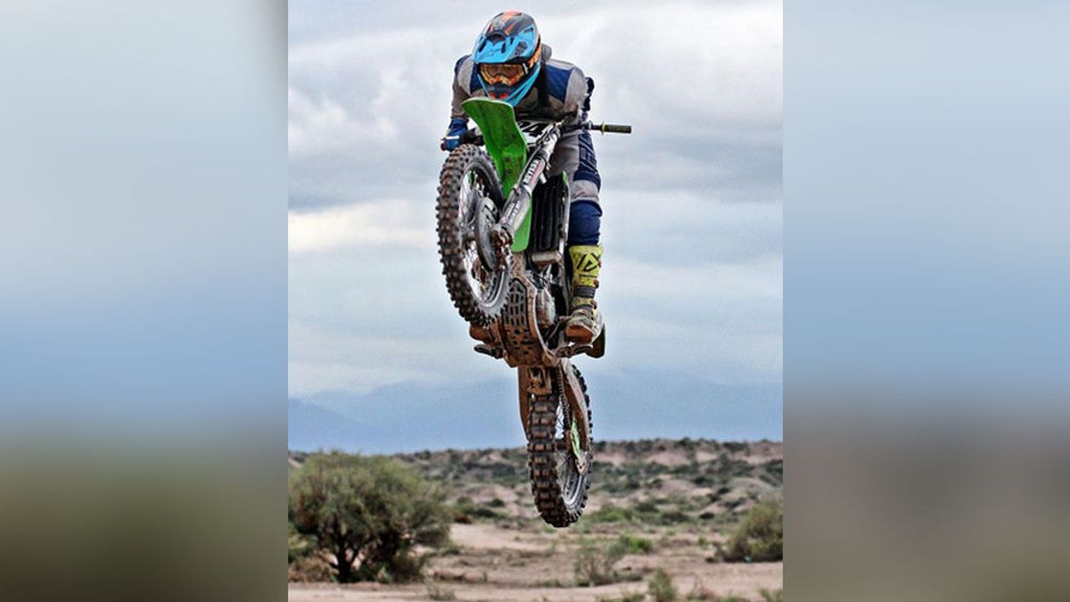 Muere Wey Zapata, el joven piloto de motocross que competía con un solo brazo