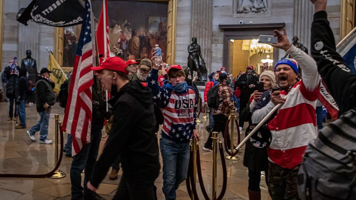 Otros diez congresistas de EEUU se unen a la demanda contra Trump por incitar el asalto al Capitolio Otros diez congresistas de EEUU se unen a la demanda contra Trump por incitar el asalto al Capitolio