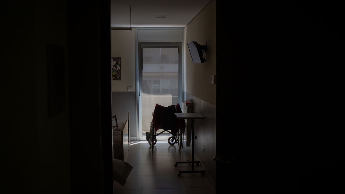 Amnistía Internacional denuncia la "violación de los derechos" de los mayores en España durante la pandemia Amnistía Internacional denuncia la "violación de los derechos" de los mayores en España durante la pandemia