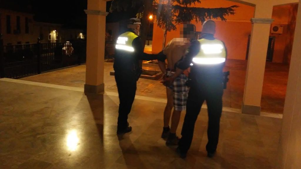 Detenido un hombre acusado de secuestrar y maltratar a su pareja en Íllora, Granada Detenido un hombre acusado de secuestrar y maltratar a su pareja en Íllora, Granada