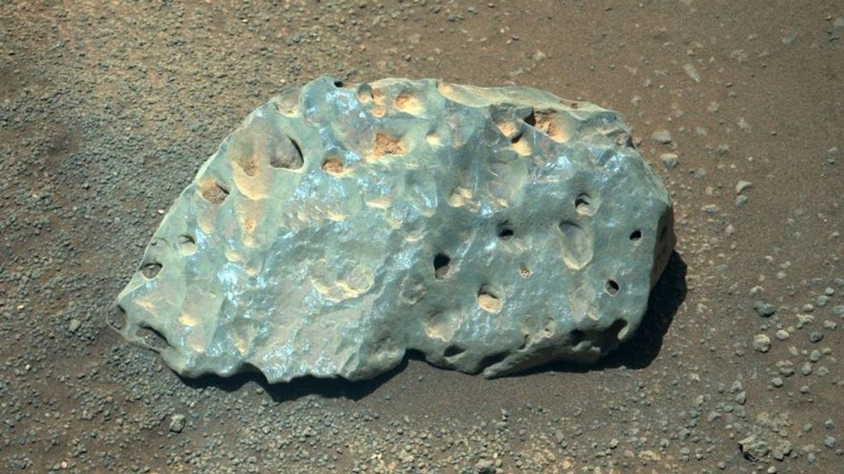 ¿Qué es la extraña roca verde hallada en Marte? Los científicos intentan averiguar cómo llegó allí