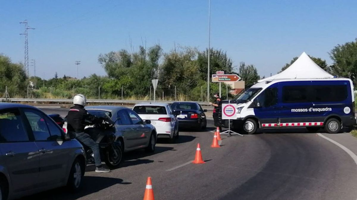 Cataluña vuelve al confinamiento comarcal también para convivientes para afrontar la cuarta ola Cataluña vuelve al confinamiento comarcal también para convivientes para afrontar la cuarta ola