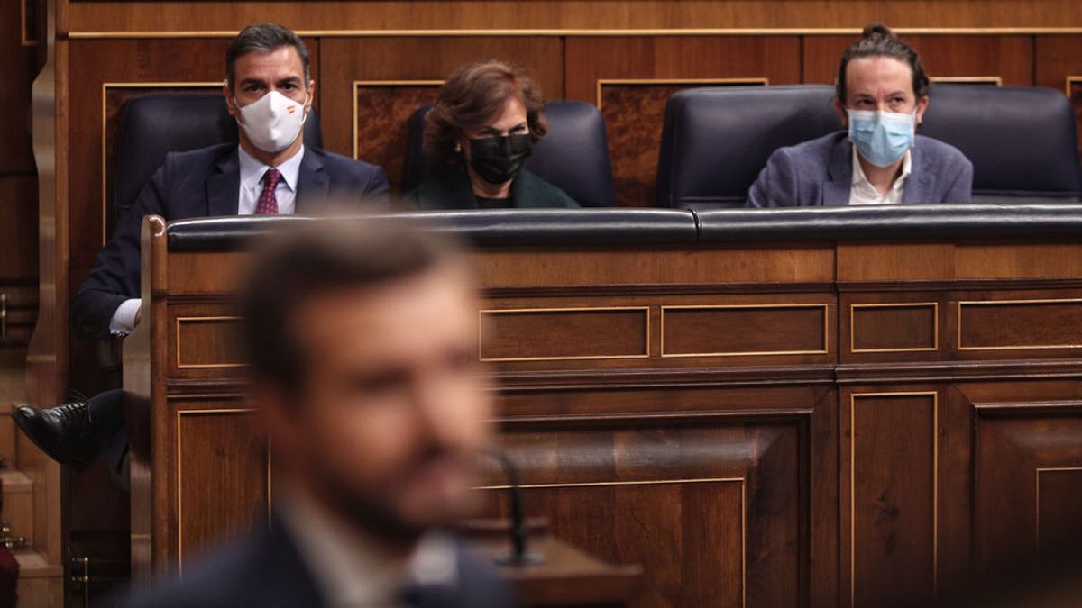 Casado ofrece a Sánchez "un plan b" para abordar el final del estado de alarma, pero el Gobierno dice que hay elementos suficientes Casado ofrece a Sánchez "un plan b" para abordar el final del estado de alarma, pero el Gobierno dice que hay elementos suficientes