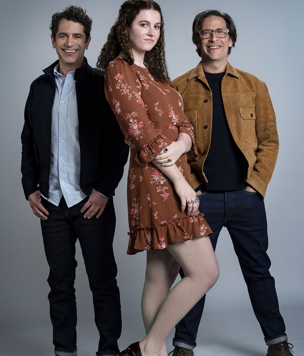 Zelda Barnz y sus padres, Ben y Daniel Barnz