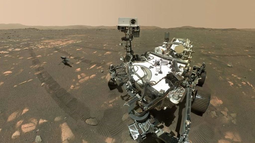 Perseverance e Ingenuity se hace un selfi en Marte antes del primer vuelo del helicóptero en el planeta rojo Perseverance e Ingenuity se hace un selfi en Marte antes del primer vuelo del helicóptero en el planeta rojo