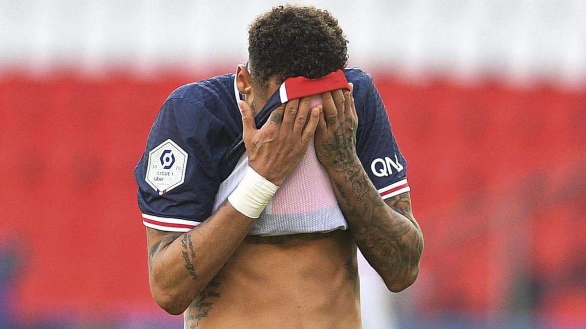 El PSG espera anunciar "pronto" la renovación de Neymar pero el brasileño no lo ve tan claro
