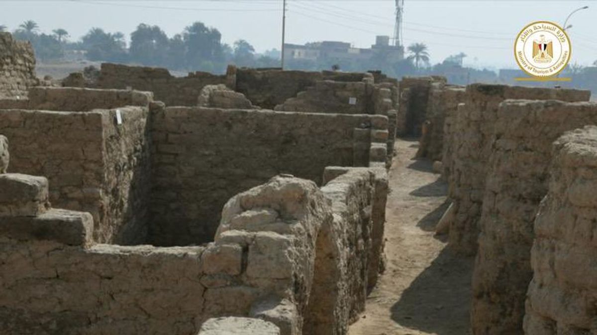 Descubren bajo la arena la 'Ciudad dorada perdida' de Luxor, Egipto, de 3.000 años de antiguedad