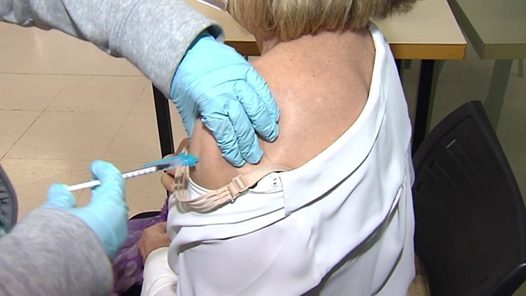 La vacuna de AstraZeneca se pondrá a personas de entre 60 y 69 años
