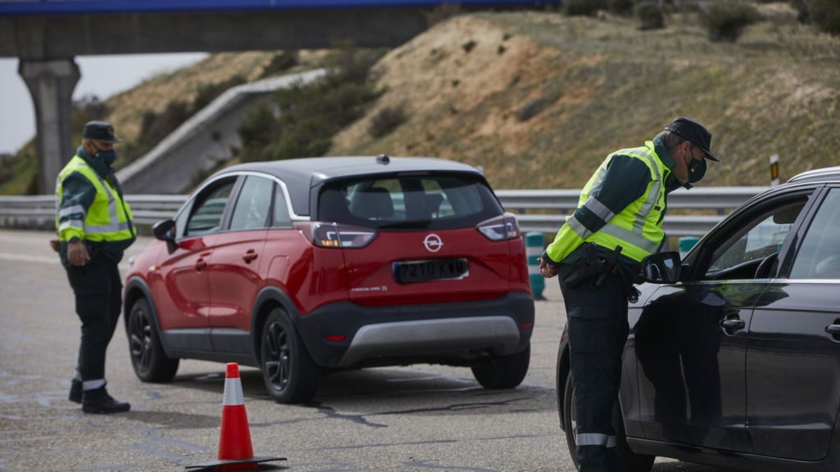 Las nuevas restricciones a partir del sábado: solo Madrid, Canarias y Extremadura abren perimetralmente Las nuevas restricciones a partir del sábado: solo Madrid, Canarias y Extremadura abren perimetralmente