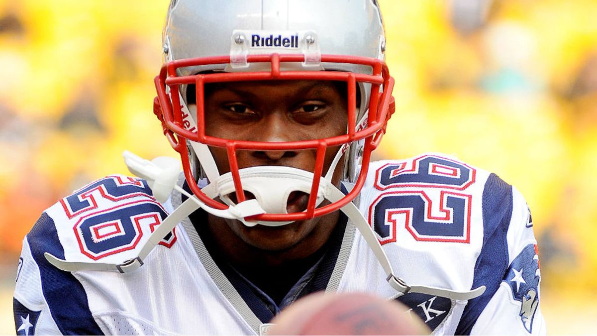 El exjugador de la NFL Phillip Adams asesina a cinco personas en un tiroteo y se suicida El exjugador de la NFL Phillip Adams asesina a cinco personas en un tiroteo y se suicida