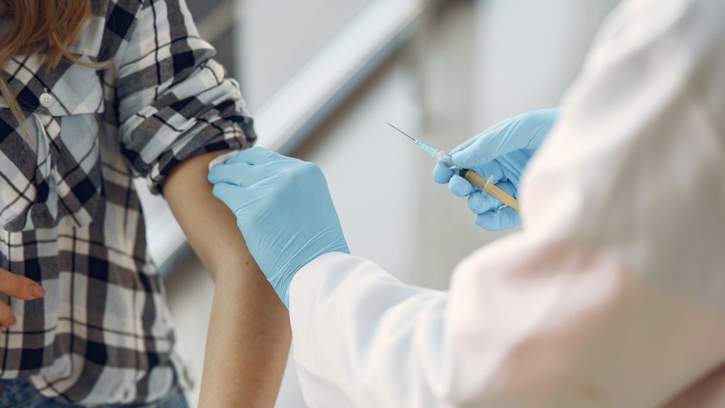 Francia utilizará una vacuna de ARN mensajero como segunda dosis de Astrazeneca Francia utilizará una vacuna de ARN mensajero como segunda dosis de Astrazeneca