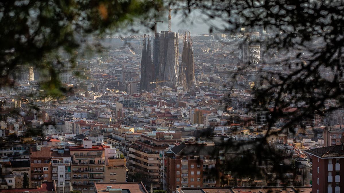 Sube ligeramente la incidencia acumulada en Cataluña mientras se mantiene el ritmo de contagios diarios Sube ligeramente la incidencia acumulada en Cataluña mientras se mantiene el ritmo de contagios diarios