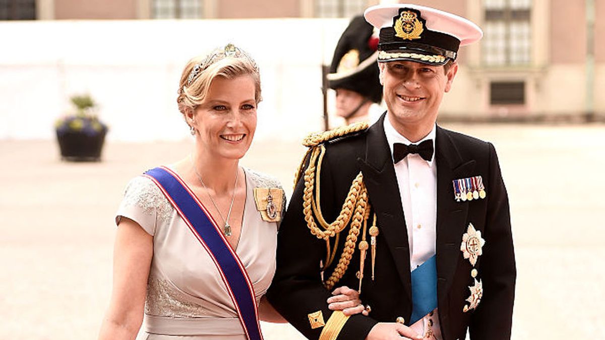 Los hijos de Isabel II la visitan en Windsor: "La reina ha estado increíble" Los hijos de Isabel II la visitan en Windsor: "La reina ha estado increíble"