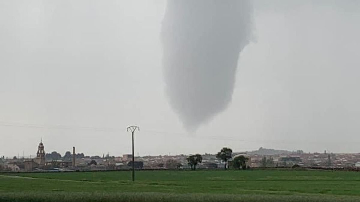 Un tornado provoca grandes en Villacañas Telecinco