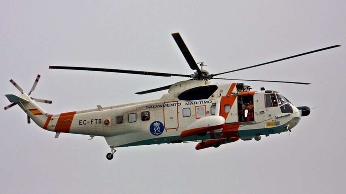 Al menos 11 muertos en un cayuco localizado al sur de El Hierro Al menos 11 muertos en un cayuco localizado al sur de El Hierro