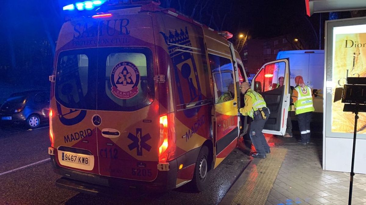 Herido grave un hombre al caerle un rayo en Madrid mientras se refugiaba de una tormenta Herido grave un hombre al caerle un rayo en Madrid mientras se refugiaba de una tormenta