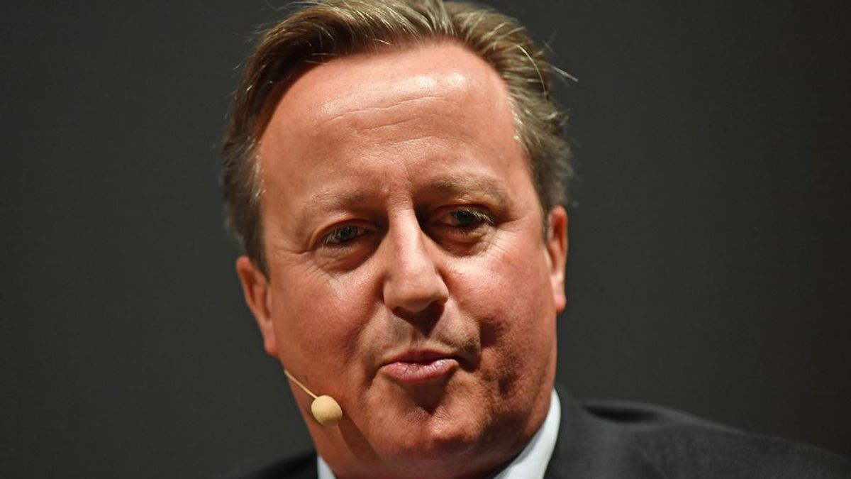 David Cameron reconoce errores al haber presionado a ministros para la concesión de créditos David Cameron reconoce errores al haber presionado a ministros para la concesión de créditos