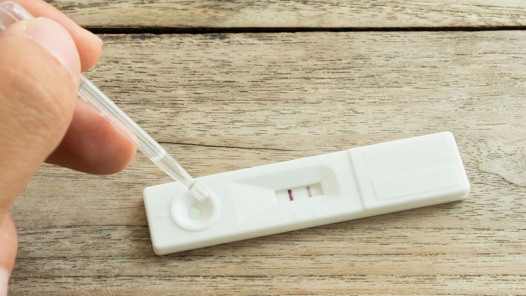 Este funcionará casi como un test de embarazo casero.