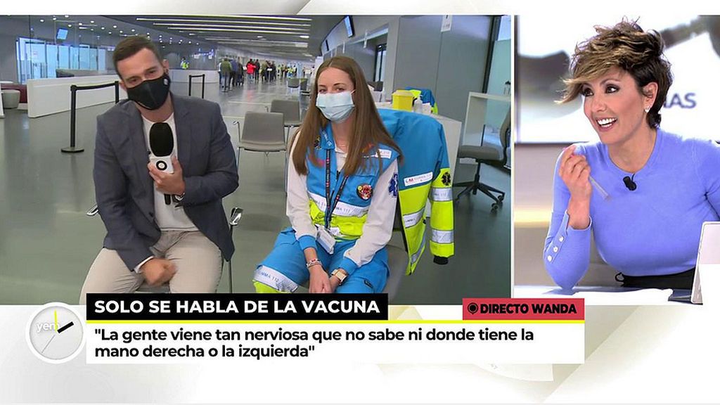 Mascarillas y equipaciones del Madrid y del Atleti en la vacunación masiva del Wanda Metropolitano