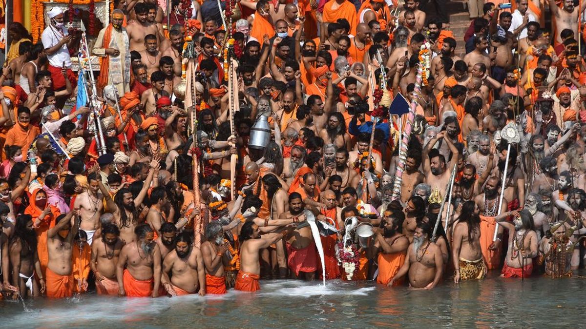 India marca nuevo récord de covid-19 en medio de un masivo festival religioso India marca nuevo récord de covid-19 en medio de un masivo festival religioso